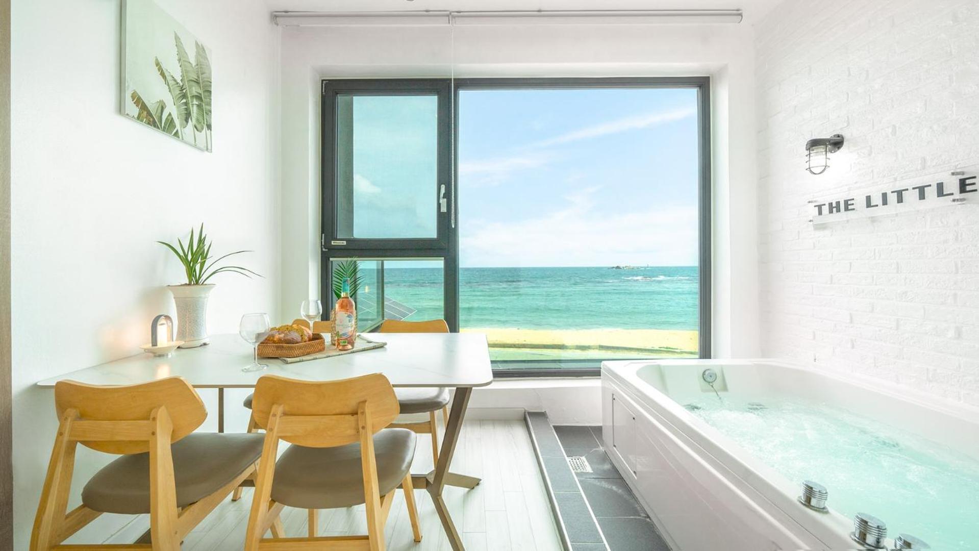 Goseong Littlesquare Oceanview Pension Rom bilde